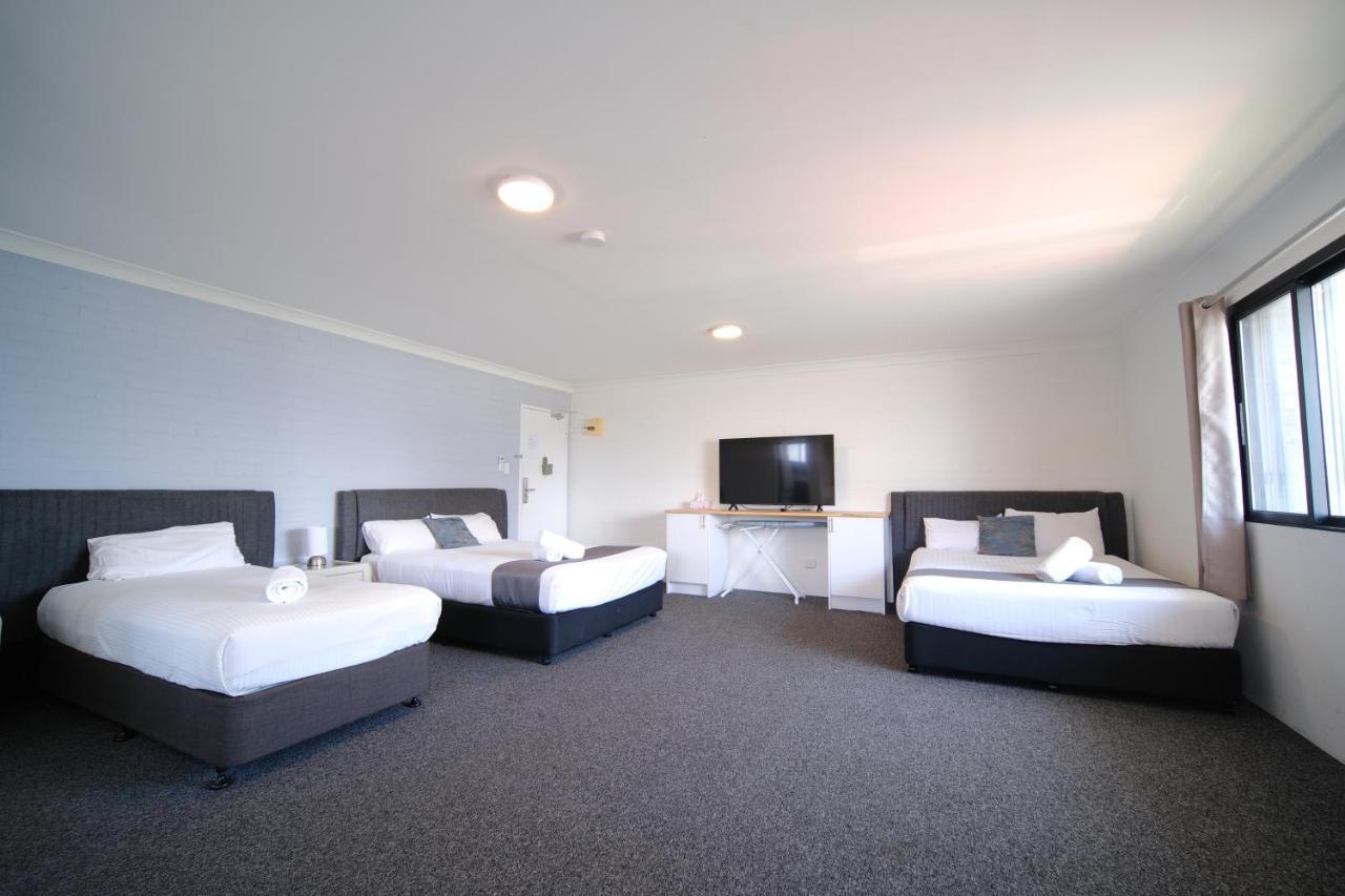 פרימבי Lakeside Inn Wollongong מראה חיצוני תמונה