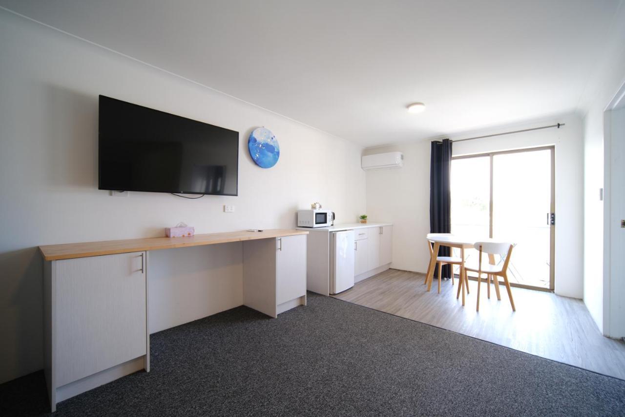 פרימבי Lakeside Inn Wollongong מראה חיצוני תמונה