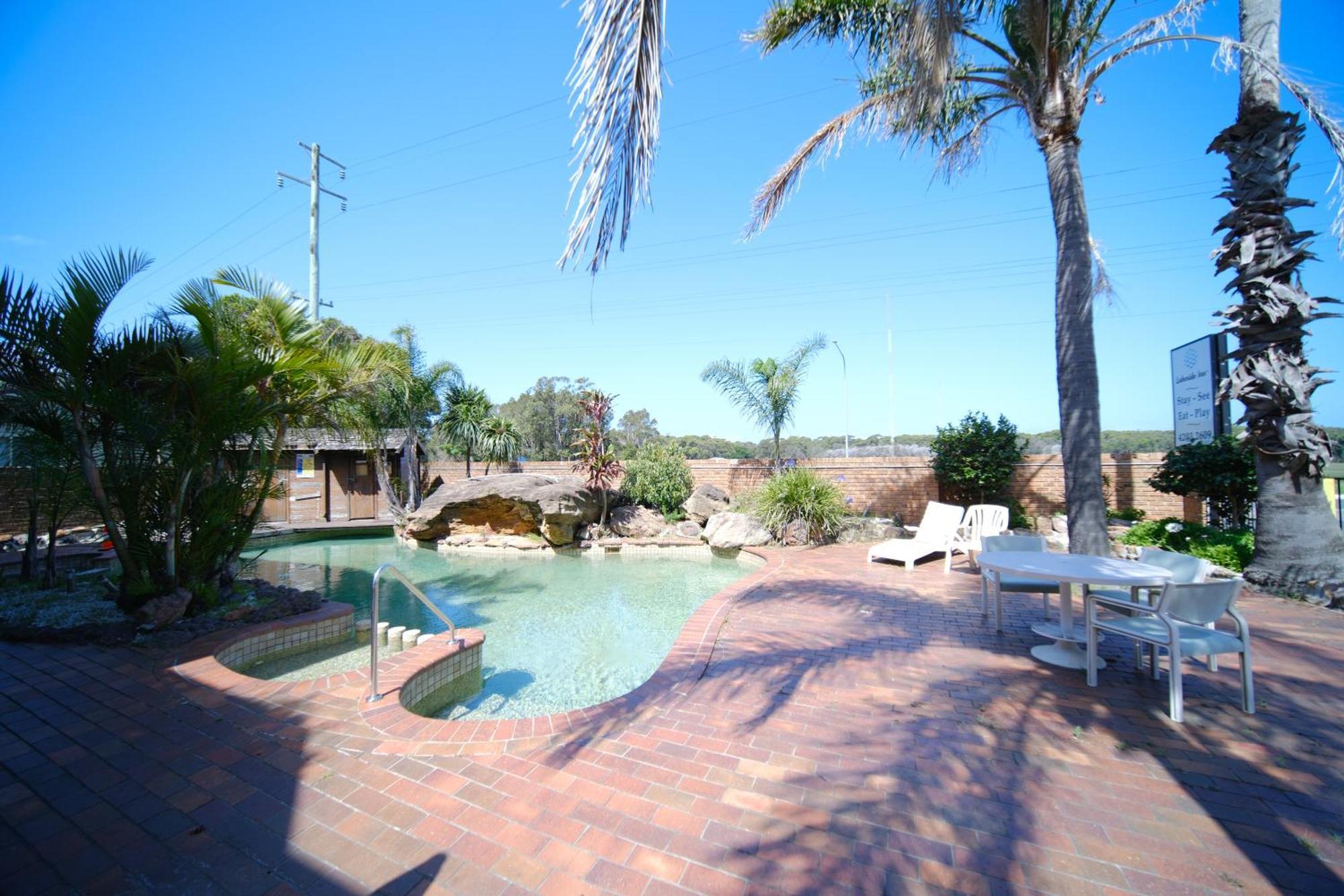 פרימבי Lakeside Inn Wollongong מראה חיצוני תמונה