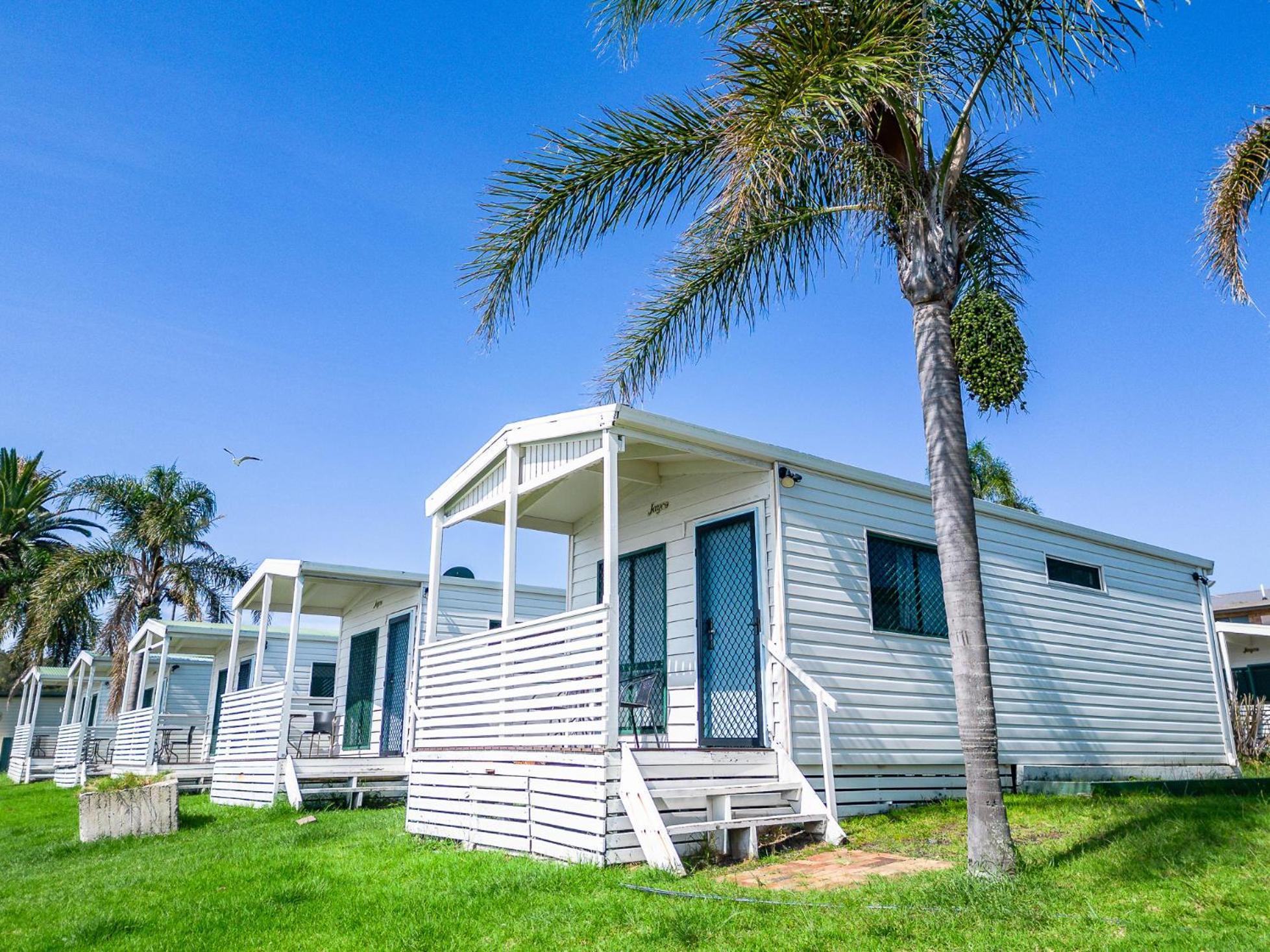 פרימבי Lakeside Inn Wollongong מראה חיצוני תמונה