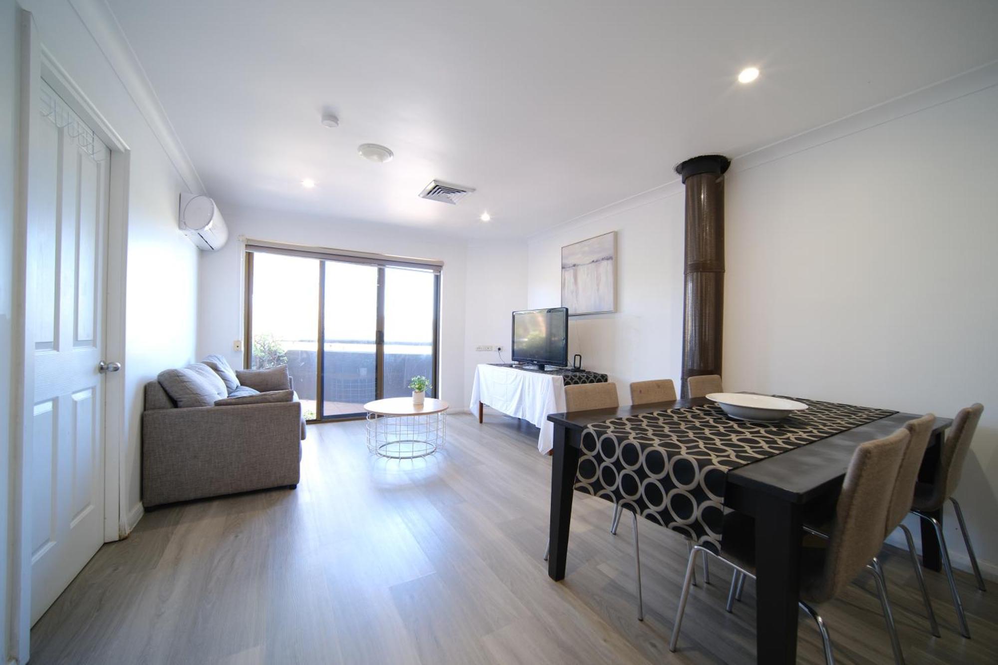 פרימבי Lakeside Inn Wollongong מראה חיצוני תמונה