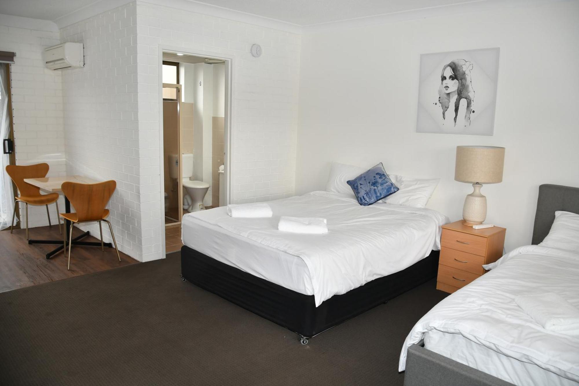 פרימבי Lakeside Inn Wollongong מראה חיצוני תמונה