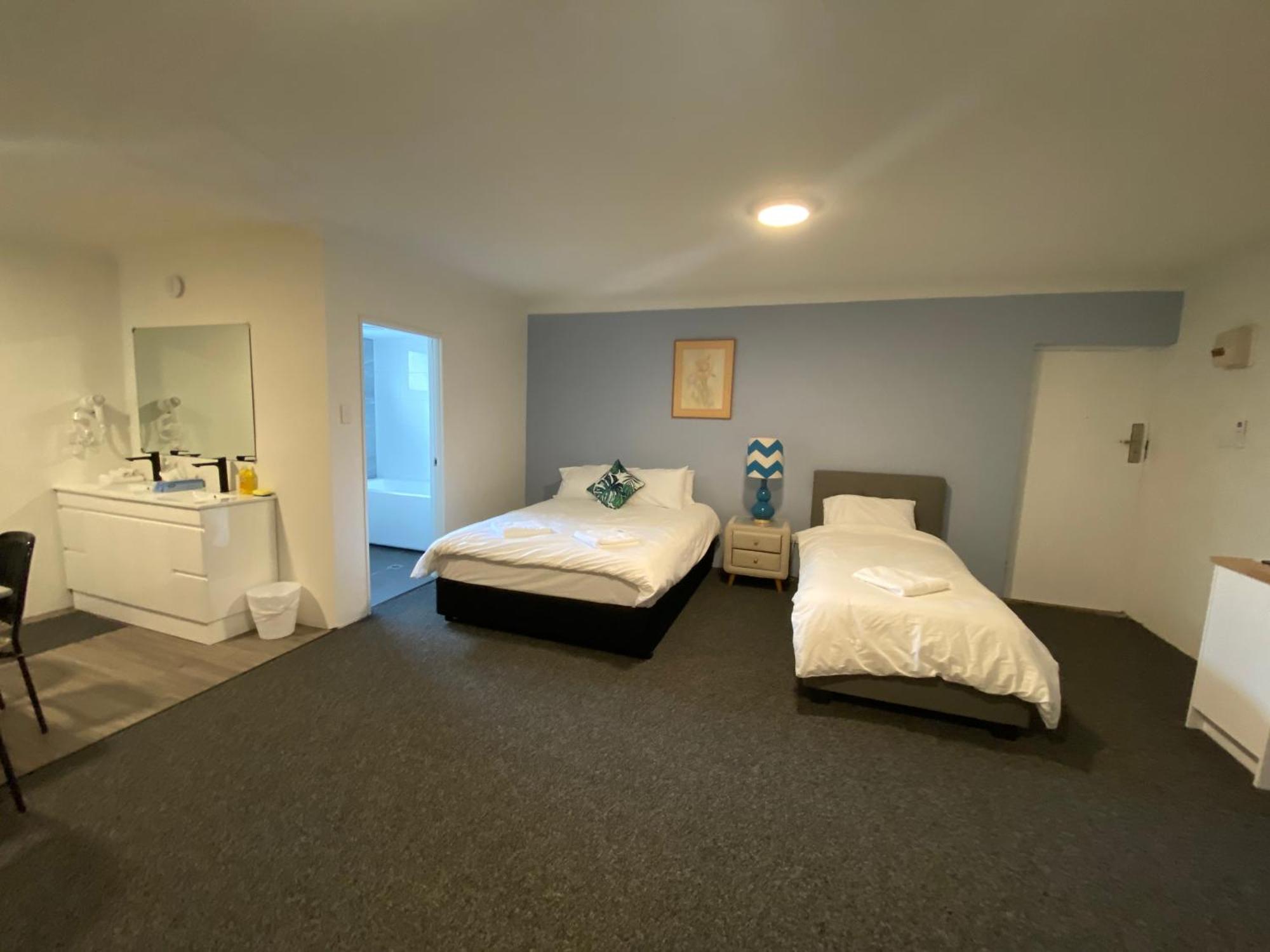 פרימבי Lakeside Inn Wollongong מראה חיצוני תמונה